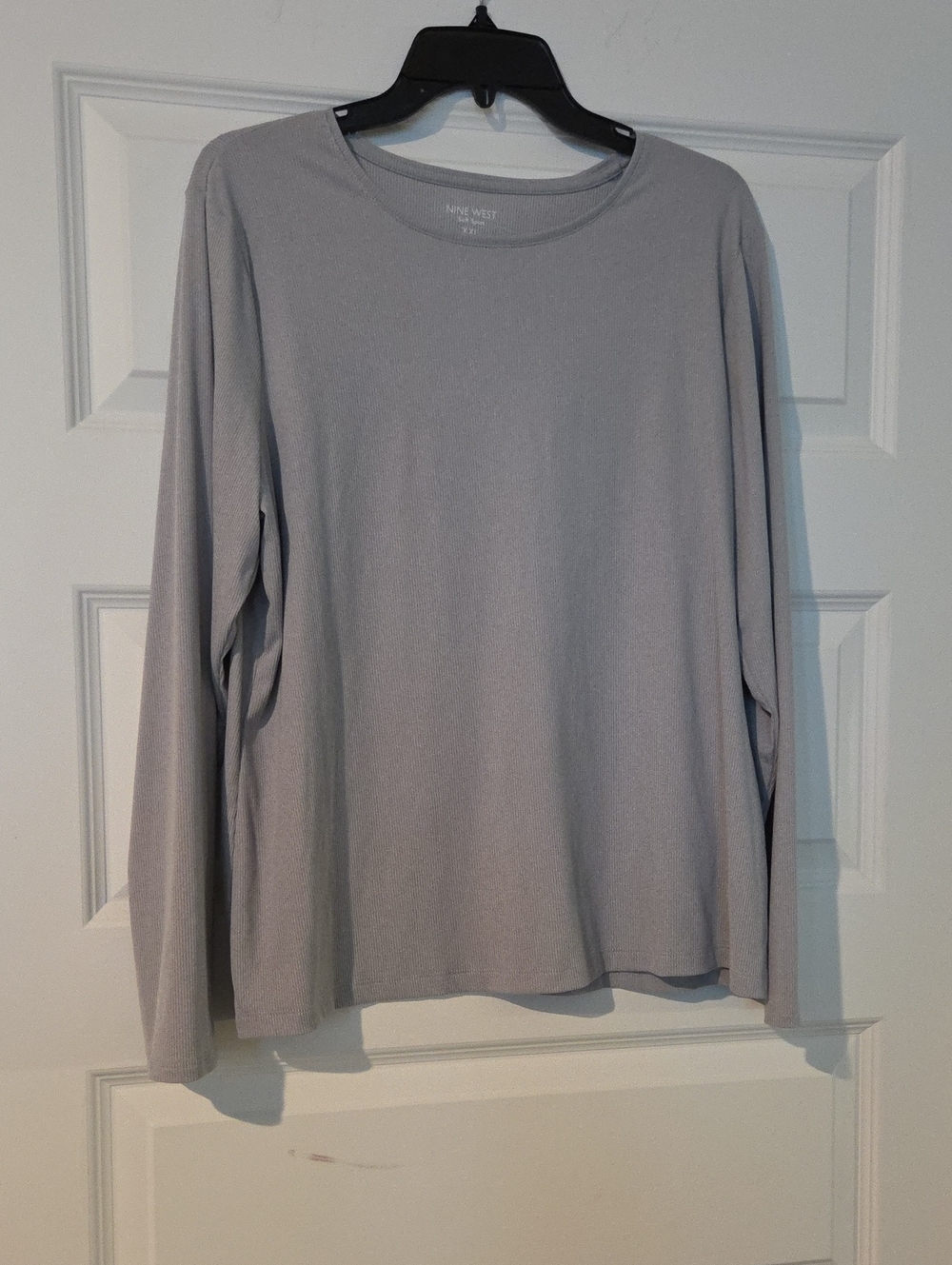 Nine West Gray Long-Sleeve Crewneck Top